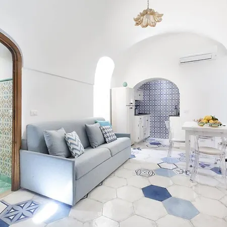 Apartment La Rosa Dei Venti - De Vivo Realty Positano